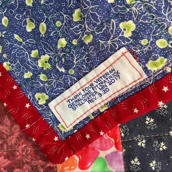 Crib quilt or Wall Hanging handmade Quilt 35”x44” - Picture 4 of 5